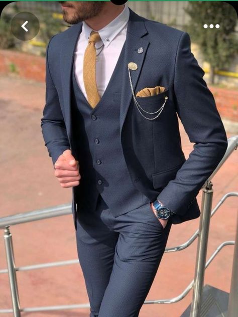 Blue Slim Fit Suit, Mens Suit Style, Dark Blue Suit, Blue Suit Men, Blue Suit Wedding, Wedding Suits Groom, Look Formal, Dress Suits For Men, Designer Suits For Men