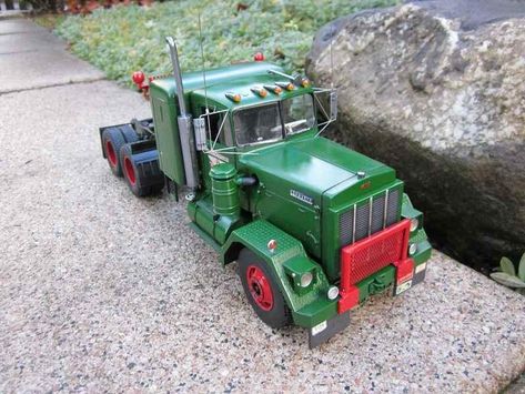 Kenworth Alaskan Hauler - Model Trucks: Big Rigs and Heavy Equipment - Model Cars Magazine Forum Cars Magazine, Model Truck Kits, Model Trucks, Scale Models Cars, Car Magazine, Big Rigs, Toy Trucks, Model Cars, Heavy Equipment