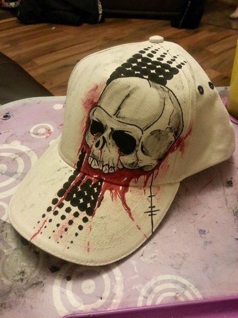 Painted Hoodies, Airbrush Clothes, Graffiti Clothing, Gas Mask Art, Painting Hoodie, Japan Painting, Painted Hats, Baseball Caps Fashion, Custom Caps