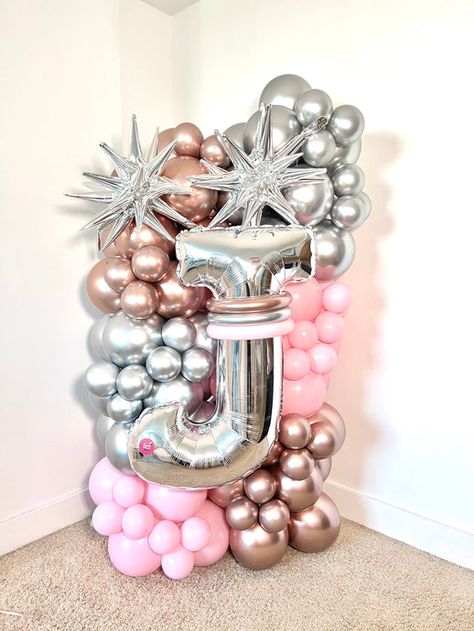 One Sign With Balloons, Number 2 Balloon Bouquet, 30th Balloon Bouquet, Letter Balloon Bouquet, Small Birthday Balloon Arrangement, Balloon Buisness Name, Letter Balloons Backdrop, Balloon Marquee Bouquet, Balloons Bouquet Ideas