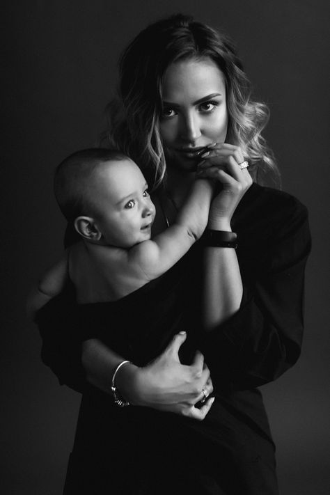 Mom & son. Photography Mom And 6 Month Son Photo Ideas, Mom And Son 1st Birthday Pictures, Mom Son Photography, Mommy Son Pictures, Mommy Daughter Pictures, Son Photo Ideas, Motherhood Photos, Mother Baby Photography, Mommy And Baby Pictures