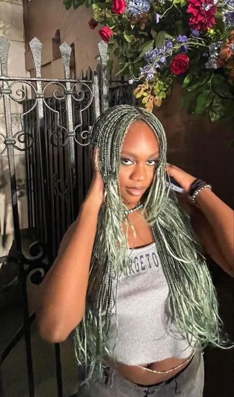 Layered Braids Black Women, Green Braids, Layered Braids, Hair Styles Braids, Styles Braids, Box Braids Hairstyles For Black Women, Cute Box Braids Hairstyles, Afro Textured Hair, Micro Braids