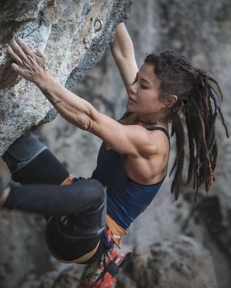 Climb Girls on Instagram: “"Solo" 🧗🏻‍♀️ PC: @erdiyilmaz83” Rock Climbing Aesthetic, Climbing Aesthetic, Rock Climbing Photography, Woman Climbing, Rock Climbing Women, Climbing Girl, Climbing Workout, Rock Climbers, Human Poses Reference