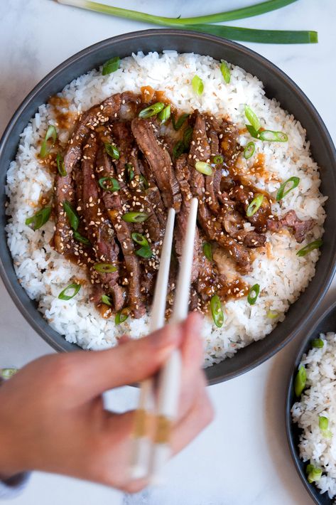 Sticky Sesame Steak w/ Rice Asian Steak Rice Bowl, Flank Steak And Rice, Ribeye Steak And Rice Recipes, Healthy Steak And Rice Bowl, Rice Bowls Steak, Rice Steak Bowls, Steak Rice Recipes, Steak And Rice Recipes Dinners, Steak And Rice Dinner Ideas