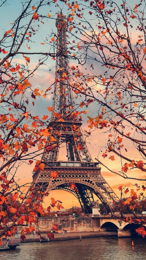 Paris Aesthetic Wallpaper, Torre Eiffel Paris, Paris Wallpaper, Paris Pictures, Paris Tours, Paris Aesthetic, Paris Photography, Paris Photo, Top Travel Destinations