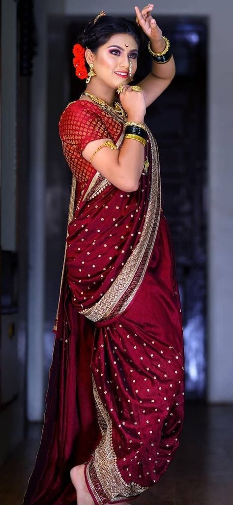 Kashta Saree, Nauvari Saree, Couple Wedding Dress, Pretty Faces, Couple Wedding, Beautiful Saree, Indian Beauty Saree, Pretty Face, Wedding Couples