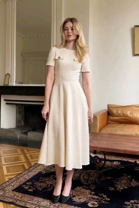 Classic Dress Vintage Classy, Old Money Dress Outfit, Classy Fashion Outfits, Classy Modest Dresses, Modest Vintage Dresses, Vintage Classy Outfits, Demure Outfit, Classy Vintage Outfits, Chinese Fancy Dress