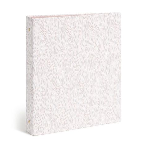 The U Brands® Sophisticated Speckle 1" Binder is the perfect combination of fun and trendy. Featuring a unique sophisticated speckle fashion printed hardcover designed to keep important papers, assignments, and notes safe while on the go between home, office, and classes. With its 1" 3-rings and dual interior pockets the U Brands® Sophisticated Speckle Binder holds up to 150 standard sheets, perfectly suitable for everyday organization. This product is printed on FSC® certified paper using soy b Floral School Supplies, Navy School Supplies, Coquette Back To School Supplies, Coastal School Supplies, Beachy School Supplies, Preppy Folders, Cute School Binder, Cute Folders For School, Cute School Supplies For Middle School