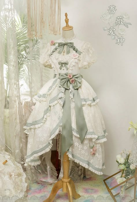 Kawaii Outfit Ideas, Gowns Dresses Elegant, Frilly Dresses, Fashion Organization, Kawaii Dress, Fairytale Dress, Bramble, Fashion Design Clothes, Lolita Dress