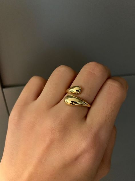 Chunky Ring Gold, Thick Gold Rings For Women, Chunky Rings Gold, Rings Gold For Women, Gold Chunky Rings, Chunky Gold Rings, Minimalist Accessories Jewellery, Thick Rings, Thick Gold Ring