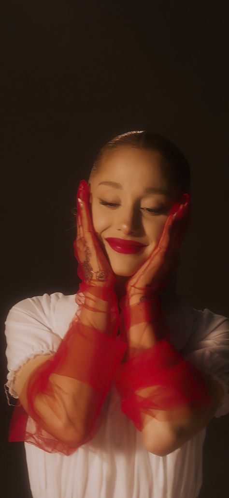 Glinda Aesthetic Wallpaper, Eternal Sunshine Ariana, Eternal Sunshine Ariana Grande Aesthetic, Ariana Grande Eternal Sunshine Wallpaper, Ariana Grande Wallpapers Aesthetic, Ariana Grande The Boy Is Mine, The Boy Is Mine Ariana Grande, Ariana Grande Aesthetic Wallpapers, Ariana Grande Eternal Sunshine