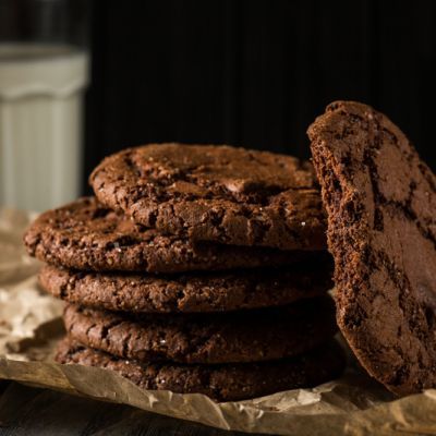 Feeling down? A dose of chocolate might help. Here, try this Potbelly's Indulgent Double Chocolate Brownie cookies recipe at home! Dairy Free Cake Recipe, Super Cookies, Chocolate Brownie Cookies, Cookie Brownie Recipe, Dairy Free Cake, Gluten Free Cookie Recipes, Vegan Chocolate Cake, Double Chocolate Chip Cookies, Brownie Cookies