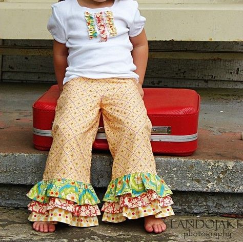 Ruffle Pants Outfit, Girls Ruffle Pants, Ruffled Pants, Diy Pants, Sweet Citrus, Ruffle Pants, Ruffle Shirt, Girl Pattern