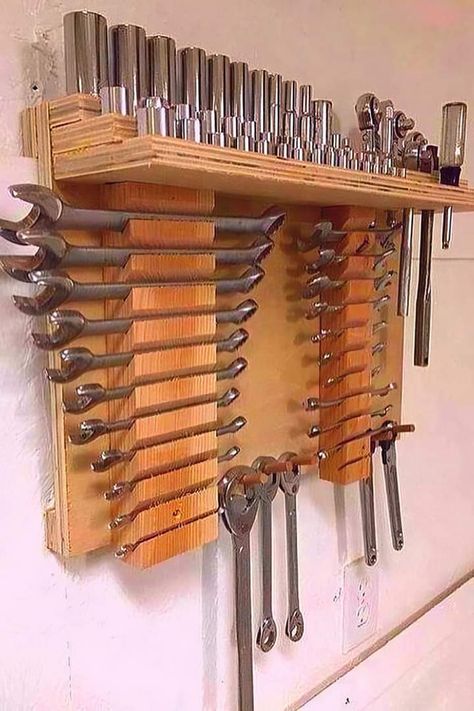 Landscaping Florida, Japanese Woodworking, Tool Storage Diy, Tool Rack, Workshop Design, Diy Garage Storage, Diy Furniture Easy, Tables Diy, Diy Cardboard Furniture