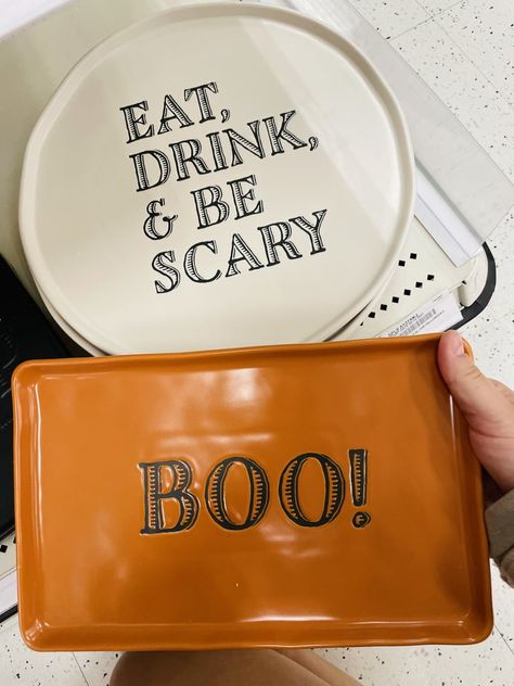 Perfect For Entertaining: Threshold Halloween Serving Platters Halloween Serving Dishes, Halloween Serving Tray, Target Halloween Decor, Target Halloween, Classy Halloween, Whimsical Halloween, Smart Living, Serving Set, Serving Platters