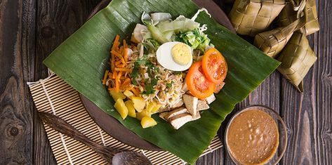 Gado Gado Recipe, Sweet Potato Seasoning, Telur Rebus, Resep Salad, Gado Gado, Asam Jawa, Chilli Paste, Indonesian Cuisine, Veggie Salad