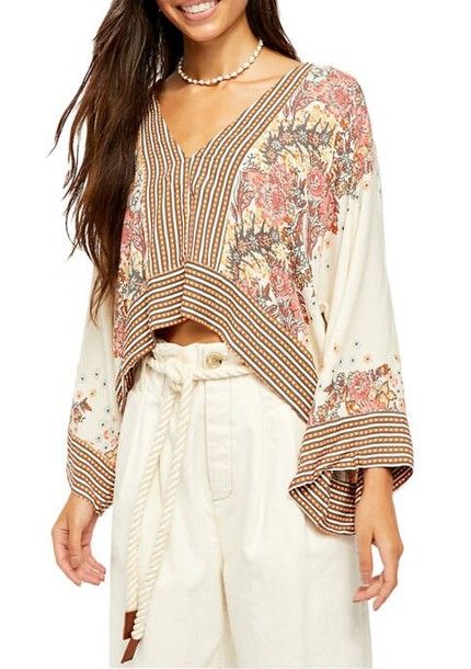 Free People Aesthetic, Look Boho Chic, Free People Clothing, Estilo Boho, Wide Sleeves, Mixing Prints, Boho Outfits, Free People Tops, Chic Style