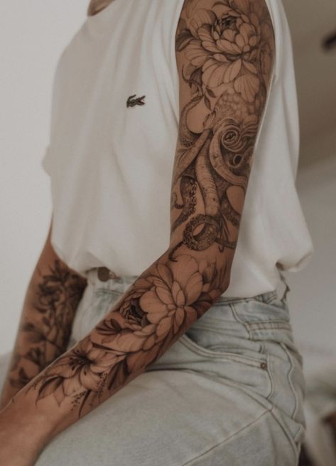 Girly Full Sleeve Tattoos, Wolf Floral Tattoo Design, Women’s Upper Arm Wrap Tattoo, Elegant Tattoo Sleeve, Black Sleeve Tattoo Women, Large Forearm Tattoo Women, Womens Arm Sleeve Tattoo Ideas, God Sleeve Tattoos Women, Woman Arm Sleeve Tattoo