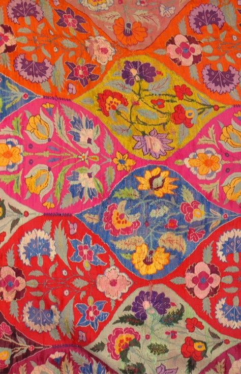 Orange Hues, Bohemian Aesthetic, Soyut Sanat Tabloları, Indian Textiles, Design Studios, Textile Patterns, Textures Patterns, Pink Orange, Textile Art