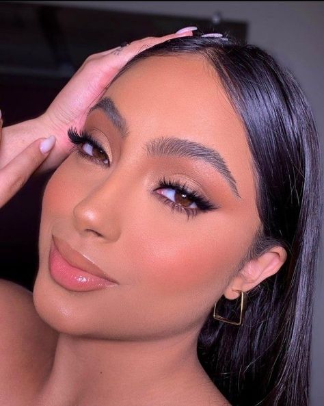 Prom Makeup For Brown Eyes, Neutral Makeup Look, Natural Prom Makeup, Natural Glam Makeup, Prom Eye Makeup, Prom Makeup Looks, Soft Glam Makeup, Simple Makeup Looks, Glam Makeup Look