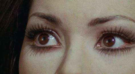 Klasik Hollywood, Make Up Inspo, Vintage Americana, Witch Aesthetic, Pretty Makeup, Cute Makeup, Brown Eyes, Makeup Inspo, Maquillaje De Ojos