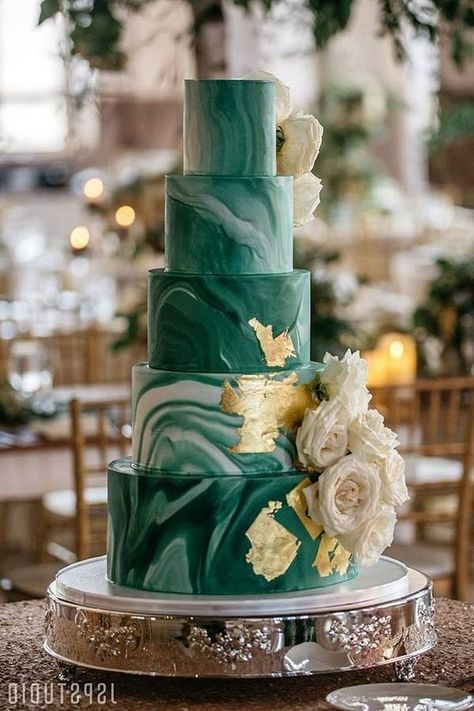 Cakes Emerald Green, Wedding Cakes Emerald Green, Cake Emerald Green, Emerald Wedding Cake, Wedding Cake Emerald Green, Green Quinceanera Theme, Emerald Green Wedding Theme, 5 Tier Wedding Cakes, Vintage Pasta