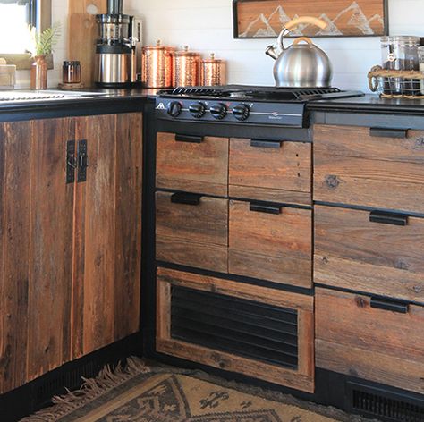 Planning a rustic modern kitchen remodel? Check out our DIY reclaimed wood kitchen cabinets made out of old fence boards! MountainModernLife.com Reclaimed Wood Kitchen Cabinets, Reclaimed Kitchen Cabinets, Rustic Wood Kitchen Cabinets, Upcycle Kitchen, Reclaimed Kitchen, Kitchen Cabinet Plans, Rv Interiors, Rustic Industrial Kitchen, Diy Reclaimed Wood