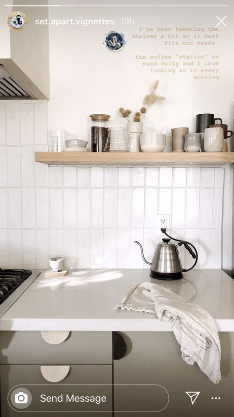 Horizontal Tiles Kitchen, Minimal Kitchen Backsplash, Grey Benchtop Kitchen, Daltile Backsplash, White Kitchen Tiles, Minimal Kitchen, Subway Tile Kitchen, Backsplash Kitchen, Kitchen Splashback