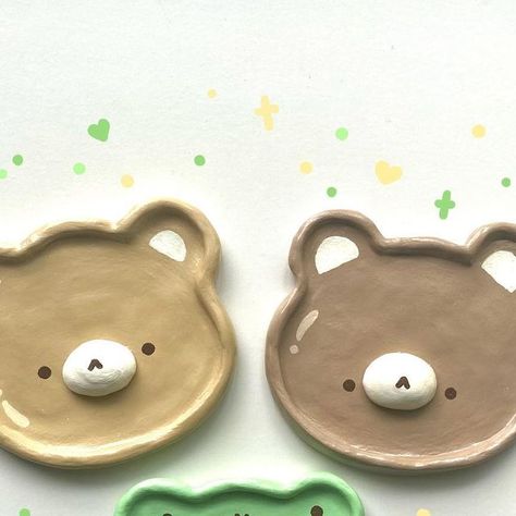 Bear Clay Tray, Animal Clay Plates, Easy Clay Creations, Bear Clay, Clay Bear, Clay Plates, Pottery Animals, Diy Air Dry Clay, Cardboard Sculpture