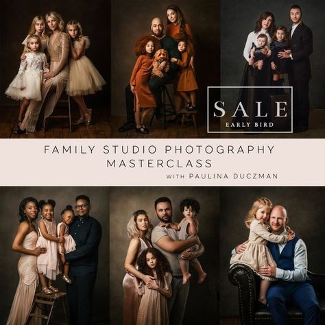 Family Portrait Photography Poses, Colour Mood, Studio Family Portraits, Person Photography, Family Studio Photography, Family Portrait Poses, Family Picture Poses, Award Winning Photography, Fine Art Portraiture