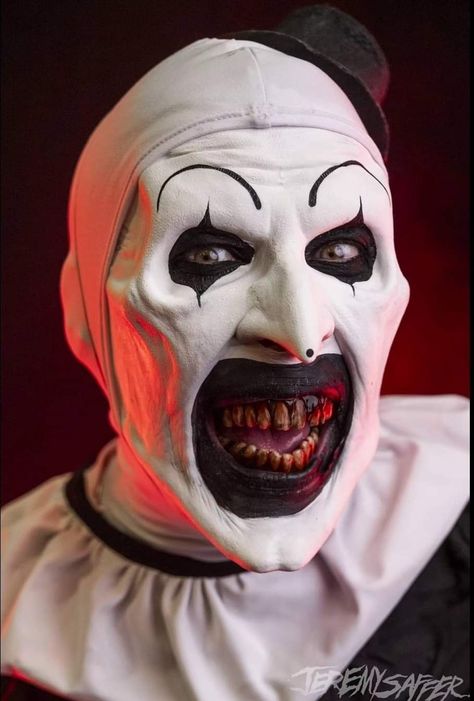 Art Clown Terrifier, Terrifier Wallpaper, Mystical Creatures Drawings, Horror Icons Art, Clown Meme, Art The Clown Terrifier, Terrifier 3, Art The Clown, Horror Movies Funny