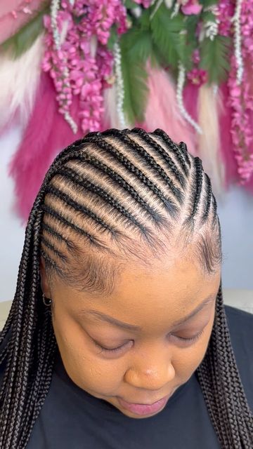 Fulani Braids Color, Small Fulani Braids, Braids Color, Tail Braids, Top Braid, Latest Hair Trends, Graduation Hairstyles, Boring Hair, Hair Idea