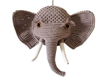 Elephant Macrame, Macrame Elephant, Macrame Beginner, Macrame Animals, Elephant Wall Hanging, Handbag Sewing Patterns, Makramee Diy, Macrame Wall Decor, Pot Hanger