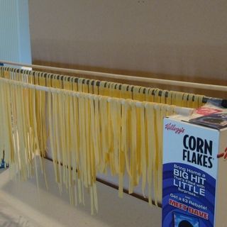 Pasta Rack, Make Homemade Pasta, Pasta Drying Rack, Pasta Making Tools, Diy Pasta, Dry Pasta, Pasta Ideas, Kitchen Aid Recipes, Homemade Pasta Recipe