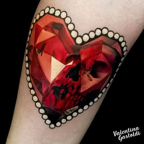 Valentina Gastoldi (@valentina_gastoldi) on Instagram: “Tattoo by @valentina_gastoldi with @joaopintomachines @novecento_tattoo_studio Via Roma 37…” Skull Arm Tattoo, Ruby Tattoo, Gem Tattoo, Jewel Tattoo, Girly Tattoos, Best Tattoo Designs, Popular Tattoos, Tattoo Tattoo, Skin Art