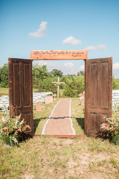 Wood ceremony doors, burlap runner, cross made by the bride's dad | Spring country wedding by Knoxville wedding photographers 2 Hodges Photography Spring Country Wedding, Wood Ceremony, Small Country Weddings, Wedding Assistant, Burlap Runner, Burlap Runners, Wedding Consultant, Knoxville Wedding, Tennessee Wedding