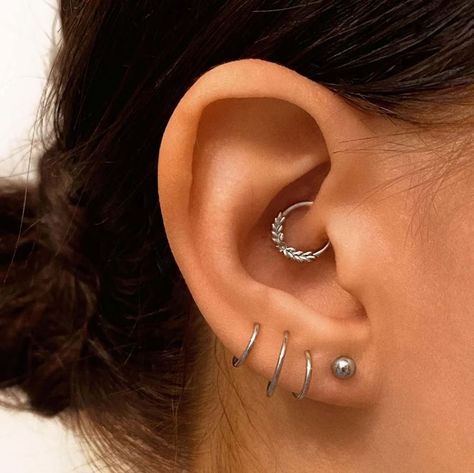 Daith Piercing Migraine, Migraine Piercing, Daith Hoop, Piercing Daith, Daith Jewelry, Daith Piercing Jewelry, Heart Piercing, Ear Art, Pretty Ear Piercings