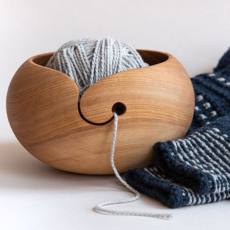 Wooden knitting needles