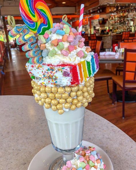 @orangetownclassicdiner on Instagram: “Our house made rainbow cake tops this “rainbow crazy shake” ...... . . . . #orangetownclassicdiner #classicdinerredefined #rocklandcounty…” Cookie Strawberry, Pastry Cafe, Crazy Shakes, Donut Cupcakes, Strawberry Cupcake, Cupcakes Cake, Cake Donuts, Baking Cupcakes, Rainbow Cake