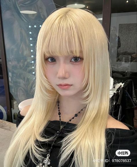 Asian Hairstyle, Pretty Hair Cuts, Hime Cut, Blonde Asian, Blonde Hair With Bangs, How To Cut Bangs, Blonde Hair Girl, Kawaii Hairstyles, Pretty Hair Color