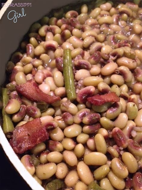 Frozen Field Peas And Snaps Recipes, Purple Hull Peas Recipe Southern Style, Purple Hull Peas Recipe, Field Peas, Garden To Table, Pea Recipes, Pink Eye, Southern Food, Deep South