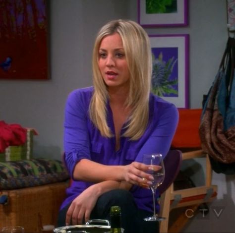 Remember when #Penny had hair? So pretty. So envied. So gone. Sniff. Kaley Cuoco Hair, Big Bang Theory Penny, Pretty Hair Cuts, Kayley Cuoco, Kaley Couco, Hair Fair, Kaley Cuoco Short Hair, Colour Hair, Growing Out Short Hair Styles