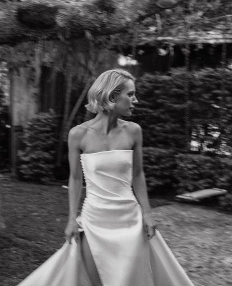 The Bridal Journey™ on Instagram: “SEASON TWO ✨ We interview REAL BRIDE Bridie Mancuso @bridie.mancuso and delve into her gorgeous Bryon Bay wedding with now husband Micky.…” Bryon Bay, One Day Bridal, Bay Wedding, Elegant Bride, Wedding Mood, Dreamy Wedding, Modern Bride, Dream Wedding Dresses, Wedding Bells