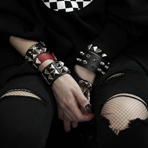 Customise your look with our Made in the UK small leather goods. Pictured the 1 & 2 Row Nickel Pyramid Studs Wristband and the 2 Row Nickel Conical Studs Wristband.⁠ ⁠ Find these online and in our Soho store.⁠ ⁠ ⁠ #leathergoods #madeinUK #wristbands #8BerwickStreet Emo Piercings, Punk Bracelets, Bracelets Outfit, Goth Wardrobe, Girlfriend Aesthetic, Goth Stuff, Studded Bracelet, Rockstar Girlfriend, Wrist Band