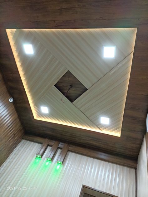 This is a false ceiling design made with PVC panels.This design is suitable for office, drawing room, bedroom,or any type of 10×10 Room. Fase Ceiling Design For Bedroom, Pvc Panel Ceiling Design Office, False Ceiling Design 10*10, Pvc Ceiling Design Drawing Room, Drawing Room Pvc Wall Designs, Pcv Panel Ceiling, Drawing Room Pvc Designs, Pop Drawing Room Design, Pvc Ceiling Design For Bedroom