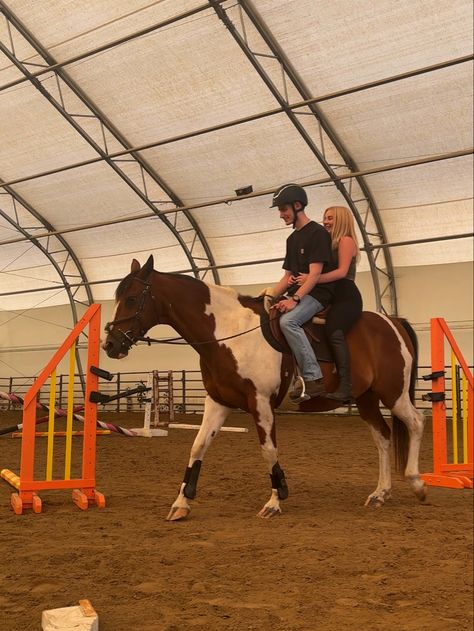 #boys #equestriangoals #relationshipgoals #couplethings #coupleaesthetic Couple Riding Horse Together, Equestrian Couple Aesthetic, Horse Riding Date, Horses Back Riding, Equestrian Couple, Couple Horse Photography, Cupple Goals, Knight Illustration, Horse Couple