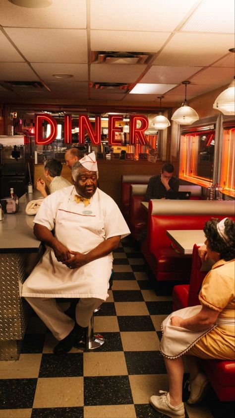 Pop's Riverdale, K J Apa, Vintage Cafe Design, Pops Diner, Diner Aesthetic, Americana Aesthetic, 50s Diner, Riverdale Aesthetic, American Pancakes