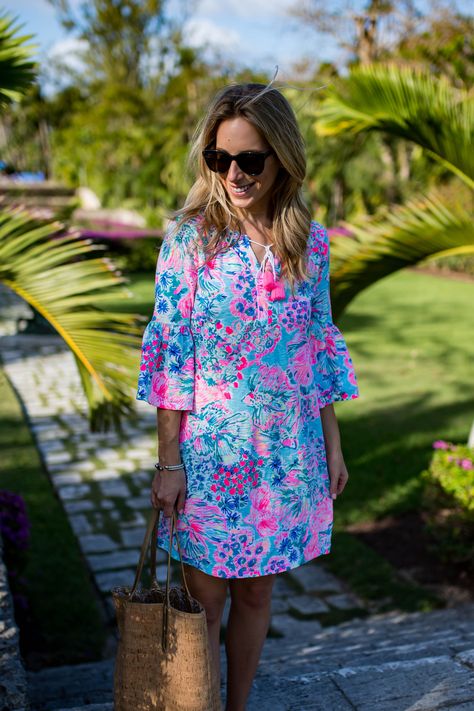 The cutest Lilly Pulitzer dress! Lilly Pulitzer Dress Outfit, Lilly Pulitzer Work Outfit, Preppy Mode, Lilly Pulitzer Outfits, Adrette Outfits, Crop Top Skirt Set, Top Skirt Set, Estilo Preppy, Lilly Pulitzer Dress