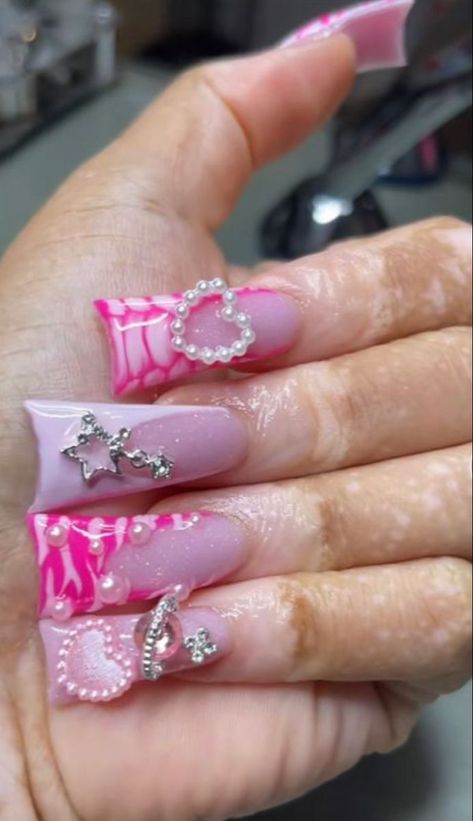 Nails 2023 Acrylic, Nail Trends Spring, Nail Colors Spring, Nails Acrylic Spring, Spring Nail Inspiration, Spring Nails 2020, Acrylic Toe Nails, Long Acrylic Nail Designs, Duck Nails