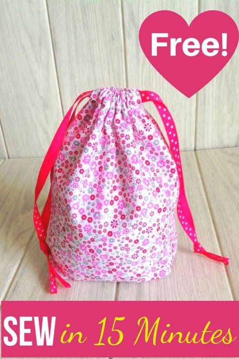 Drawstring Bag Diy, Pochette Diy, Drawstring Bag Tutorials, Drawstring Bag Pattern, Small Drawstring Bag, Diy Sewing Tutorials, Sac Diy, Simple Sewing, Sewing Tutorials Clothes